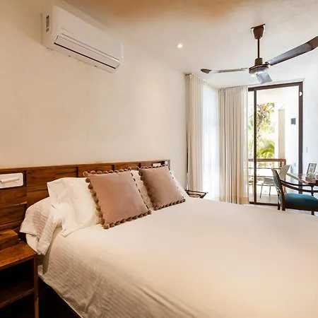 Hotel Arrecifes 4*