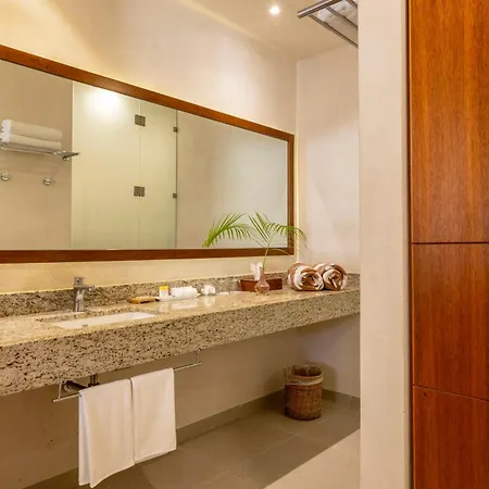 Arrecifes Hotel 4*