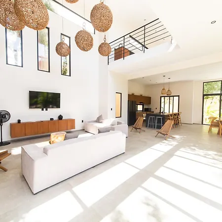 House Luxury - Private Pool Villa
