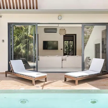 Enchanting 4br Villaδ Pool& Rooftopδprime Location Tulum