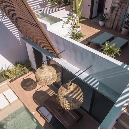 Villa Enchanting 4br Villaδ Pool& Rooftopδprime Location *