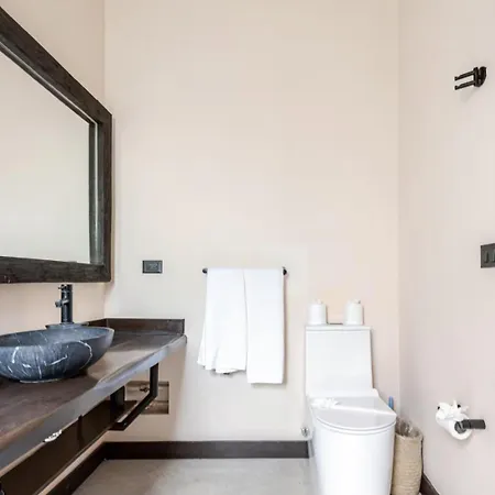 Villa Enchanting 4br Villaδ Pool& Rooftopδprime Location *