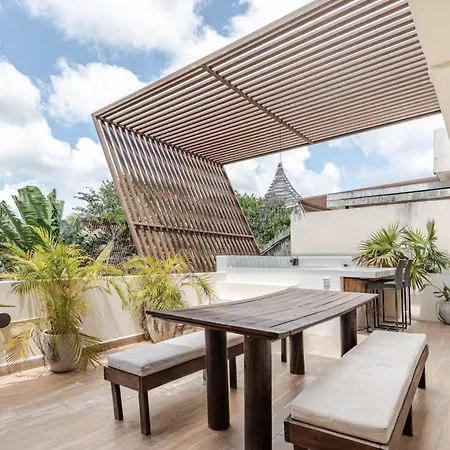 Villa Enchanting 4br Villaδ Pool& Rooftopδprime Location Tulum