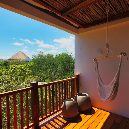 Hotel Mundo Maya