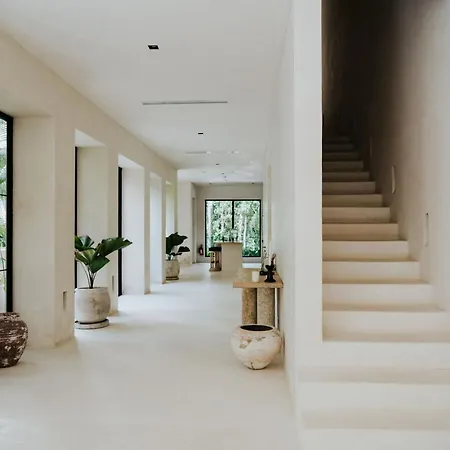 Villa The Grand Compound