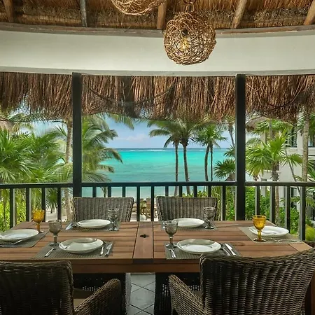 Holiday home 9br Mantaray Soliman Bay Beachfront *