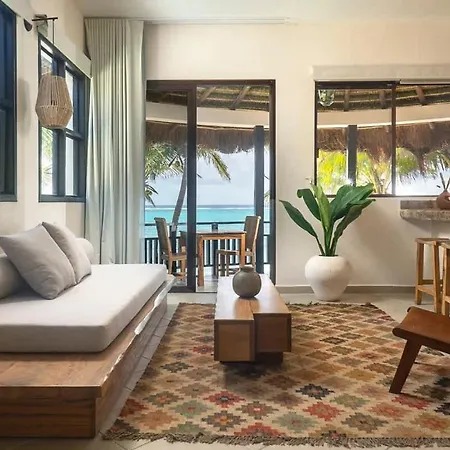 9br Mantaray Soliman Bay Beachfront