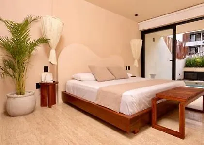 Loch Collection Aparthotel