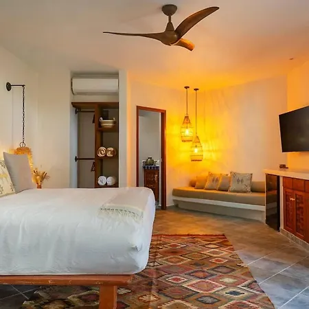 Holiday home 9br Mantaray Soliman Bay Beachfront *