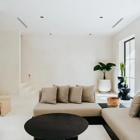 Casa Moderna Villa *
