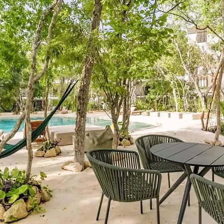 Anana Yaaxlum 106 S - Familly & Oasis Pool Holiday home Tulum