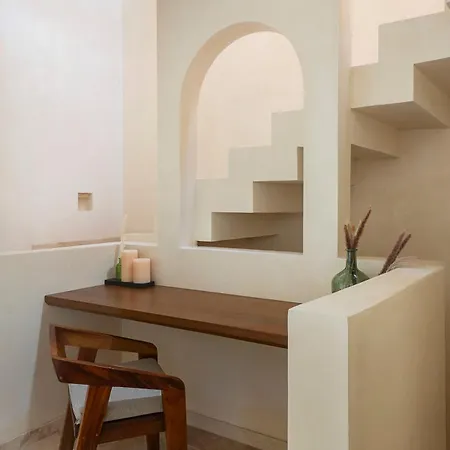 Holiday home Luxury 4 Bedroom With Private Rooftop Pool