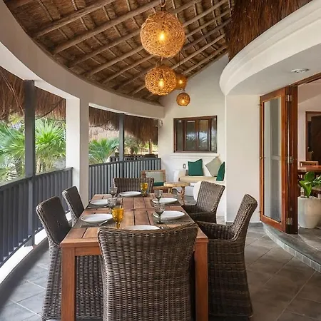 9br Mantaray Soliman Bay Beachfront Holiday home
