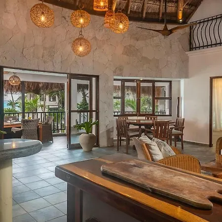 Holiday home 9br Mantaray Soliman Bay Beachfront *