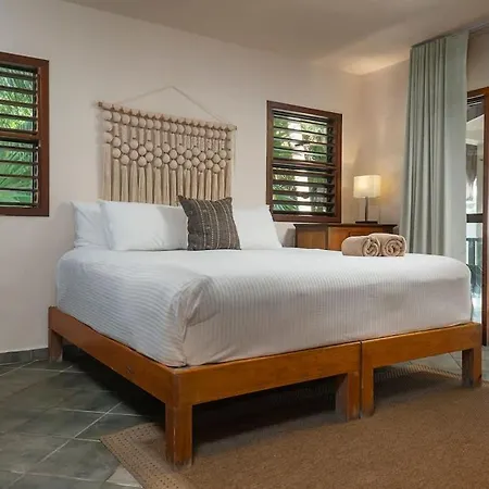 9br Mantaray Soliman Bay Beachfront *