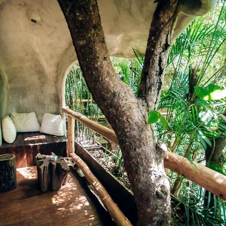 Jungle Sanctuary Wellness Retreat W Pool Bar Holiday home *