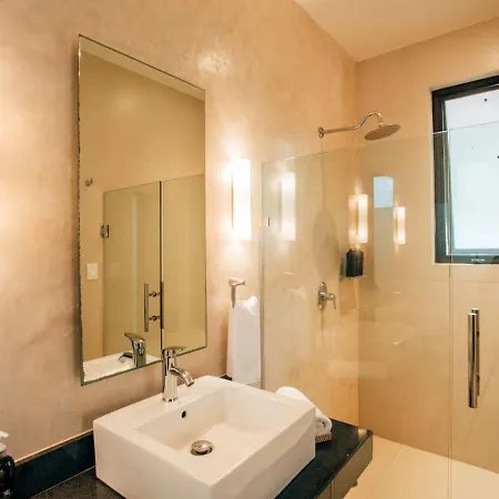 Holiday home Jungle Sanctuary Wellness Retreat W Pool Bar *