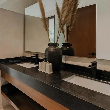 Jungle For 16 - Dual Pools & Fire Pit Holiday home Tulum