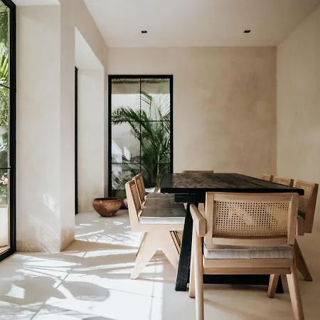 Casa Moderna *