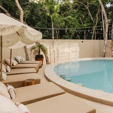 Holiday home Jungle For 16 - Dual Pools & Fire Pit Tulum