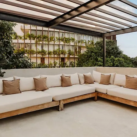 Holiday home Jungle For 16 - Dual Pools & Fire Pit