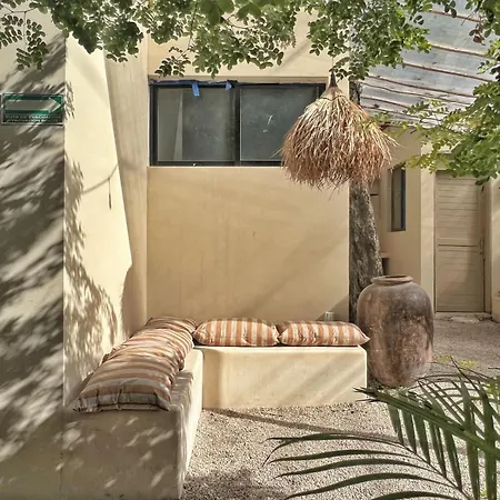 Villa Oasis Heated Private Pool Daily Housekeeping Prime Location *