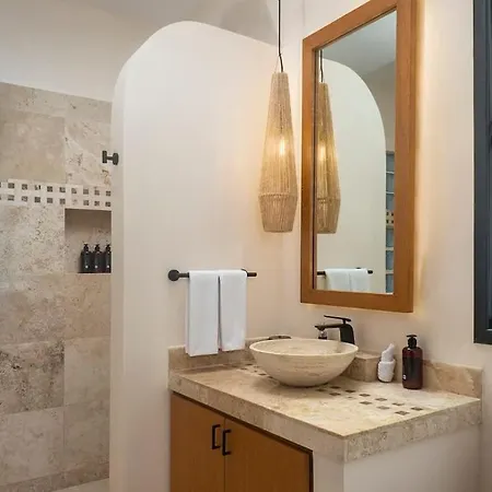 9br Mantaray Soliman Bay Beachfront
