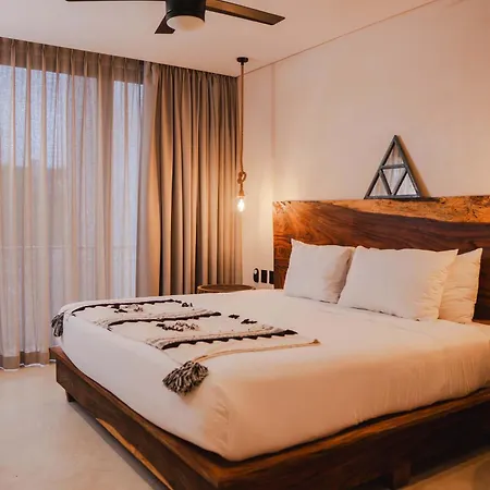 Luxury 5 Bedroom Pool Tiki Bar & Outdoor Gym Villa Tulum
