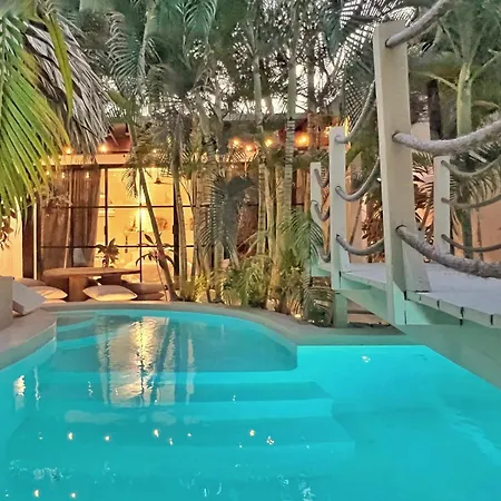 Oasis Heated Private Pool Daily Housekeeping Prime Location Villa
