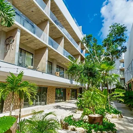 Sunset Studio Rooftop Pool Padel Tuk Apartment *
