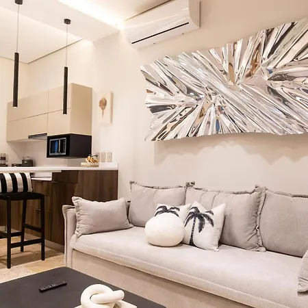 Art House - Filtered Water & 2 Free Clubs Zone * Tulum