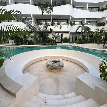 Ph De 2 Rec, Gim, Cine Y Jacuzzi Privado En *
