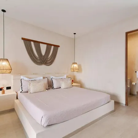 Boho With Swim-up Pool - La Veleta *