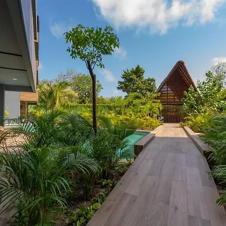 Apartment Paramar Black, Style In Zama