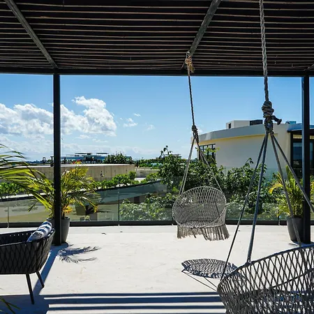 Oasis Jungle Views, 4 Pools & Near