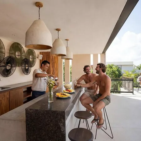 Modern 2br - Jacuzzi Rooftop Pool & Gym Apartment Tulum