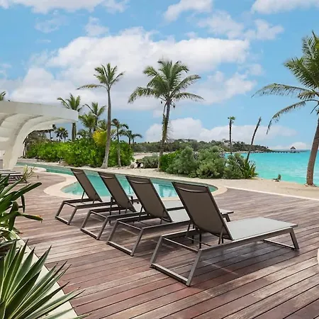 Beachfront 2br Condo, Private Pool & Tankah Bay Apartment