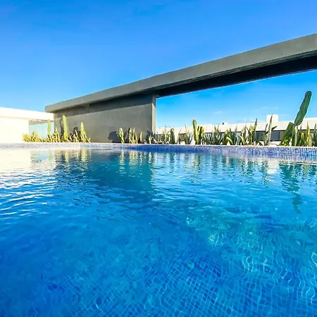 Apartment Premium With Private Plunge Pool
