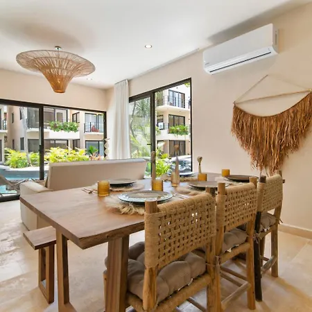 Boho Chic 2br With Swim-up Pool Near The Apartment Tulum