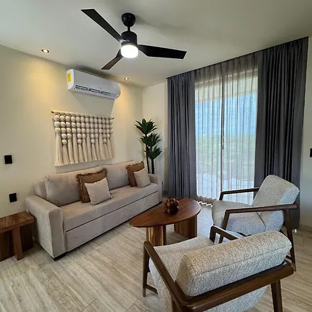 Luxury 2 Bd Roof Private Pool - Jungle View *