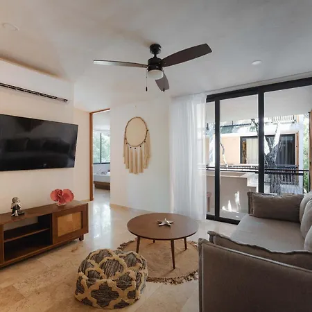 Apartment Modern 2br - Jacuzzi Rooftop Pool & Gym
