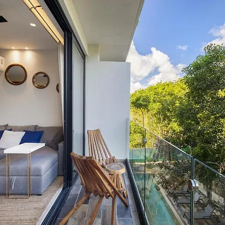 Penthouse 2br In With Private Rooftop And Pool