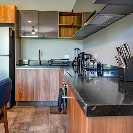 Apartment Chic 1br Private Balcony,sauna, Gym Y Wifi