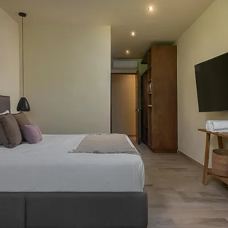Private Pool Paradise In Aldea Zama 2br *