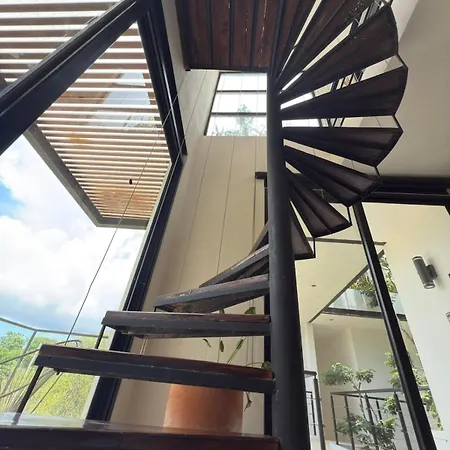Apartamento Nature-inspired 3br Penthouse With Private Pool
