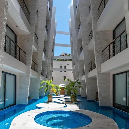 Luxury 2bd In W 2 Pools Gym Apartment