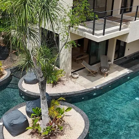 Boho Chic 2br With Swim-up Pool Near The Apartment *