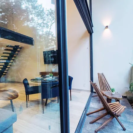 Luxury Two-level Loft In With Pool & Gym *