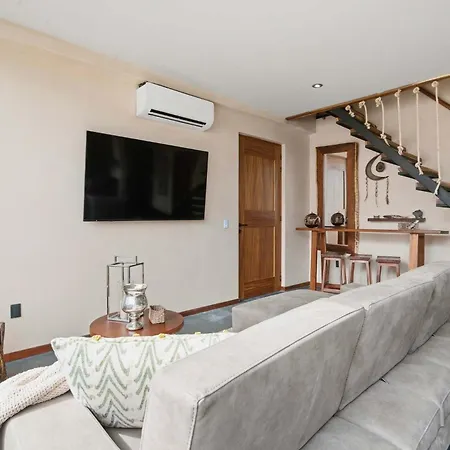 Penthouse With Rooftop Plunge Pool - Distant Ocean Apartamento Tulum