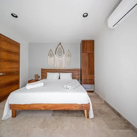 Apartment Luxury 2bd In W 2 Pools Gym *